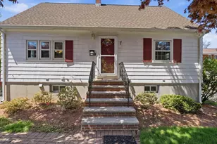 646 Lynn Fells Pkwy, Melrose, MA 02176 - Photo 33