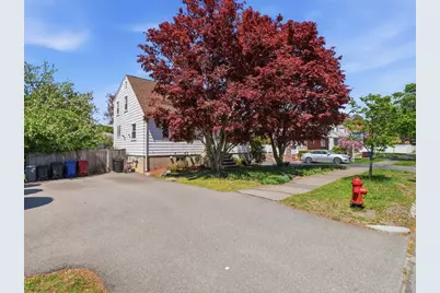 646 Lynn Fells Pkwy, Melrose, MA 02176 - Photo 35