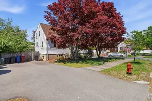 646 Lynn Fells Pkwy, Melrose, MA 02176 - Photo 35