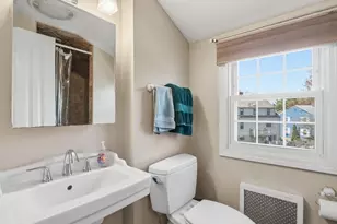 646 Lynn Fells Pkwy, Melrose, MA 02176 - Photo 19