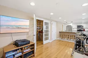 646 Lynn Fells Pkwy, Melrose, MA 02176 - Photo 19