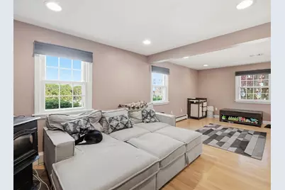 646 Lynn Fells Pkwy, Melrose, MA 02176 - Photo 7