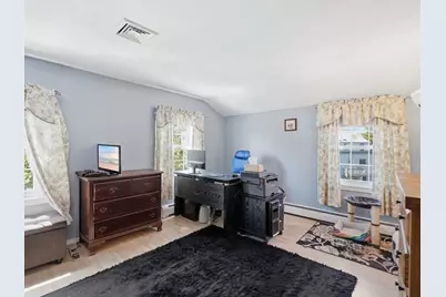 646 Lynn Fells Pkwy, Melrose, MA 02176 - Photo 13