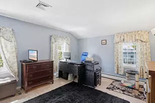 646 Lynn Fells Pkwy, Melrose, MA 02176 - Photo 13