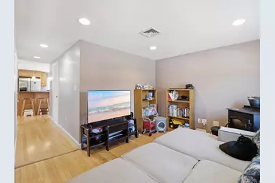 646 Lynn Fells Pkwy, Melrose, MA 02176 - Photo 7