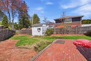 646 Lynn Fells Pkwy, Melrose, MA 02176 - Photo 31