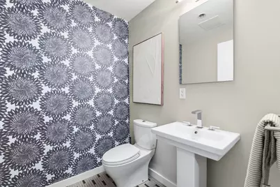 346-354 Congress St #607, Boston, MA 02210 - Photo 15