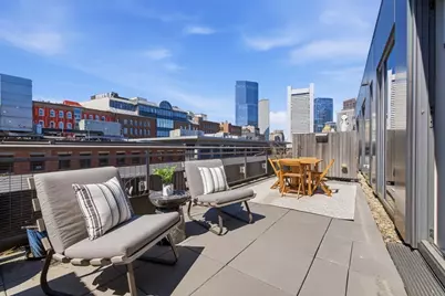 346-354 Congress St #607, Boston, MA 02210 - Photo 1
