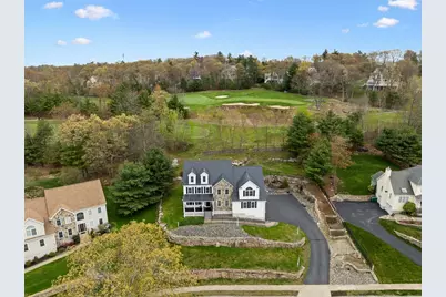 253 Shining Rock Dr, Northbridge, MA 01534 - Photo 3
