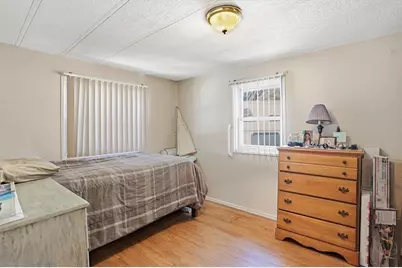 1346 Newport Aven #c-11, Attleboro, MA 02703 - Photo 17