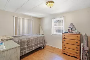 1346 Newport Ave, Attleboro, MA 02703 - Photo 17