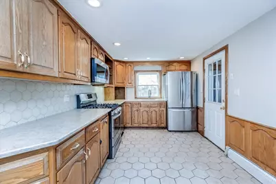 25 Crandall St, Boston, MA 02131 - Photo 11