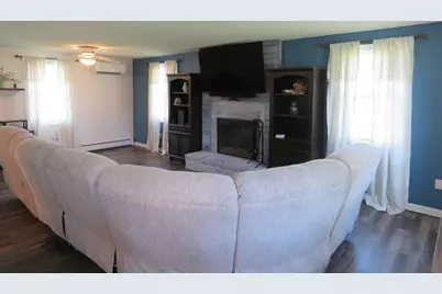 1278 Central St, East Bridgewater, MA 02333 - Photo 9