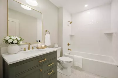 68 Rowe St #U:2, Boston, MA 02131 - Photo 7