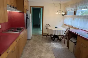 34 Bassett Rd, Holyoke, MA 01040 - Photo 15