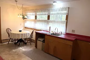 34 Bassett Rd, Holyoke, MA 01040 - Photo 13
