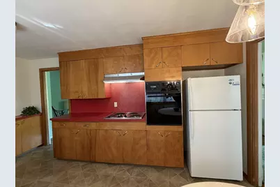 34 Bassett  Road, Holyoke, MA 01040 - Photo 17