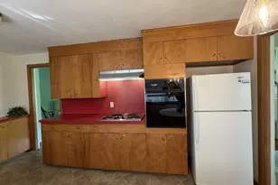34 Bassett Rd, Holyoke, MA 01040 - Photo 17