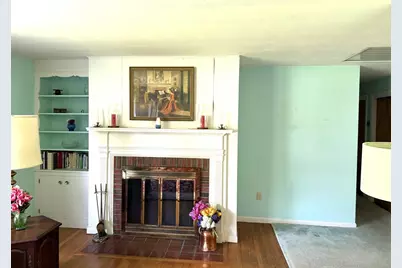 34 Bassett  Road, Holyoke, MA 01040 - Photo 9