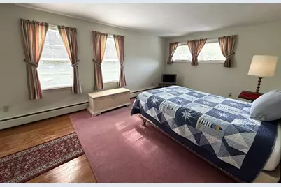 34 Bassett  Road, Holyoke, MA 01040 - Photo 23