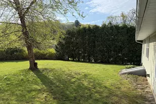 34 Bassett Rd, Holyoke, MA 01040 - Photo 37