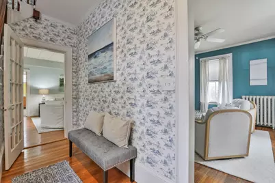 34 Abbott St, Beverly, MA 01915 - Photo 5