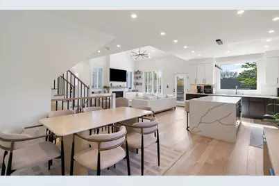 9 Johnson Pl #9, Newton, MA 02466 - Photo 11