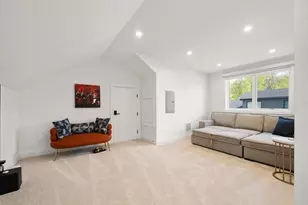 9 Johnson Pl, Newton, MA 02466 - Photo 33
