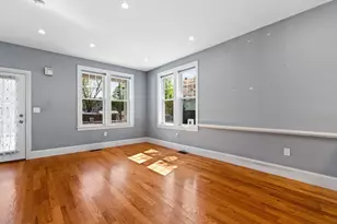 8 Loring Pl, Boston, MA 02136 - Photo 5