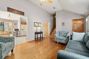 35 Sir Joseph Ct, Taunton, MA 02780 - Photo 15