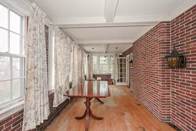 8 Crescent Hts, Fitchburg, MA 01420 - Photo 3