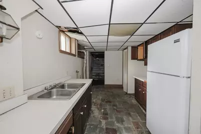 8 Crescent Hts, Fitchburg, MA 01420 - Photo 29