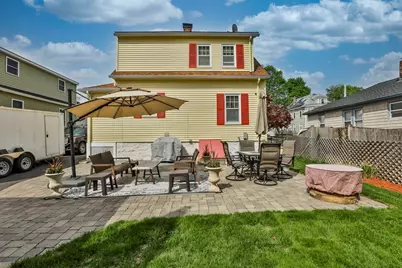 170 Warwick St, Lowell, MA 01851 - Photo 9