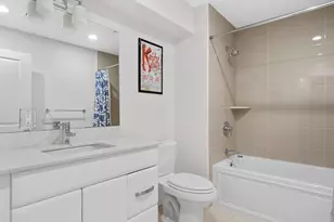 1471 Beacon St, Brookline, MA 02445 - Photo 15