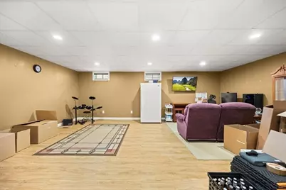 525 Anthony St, Fall River, MA 02721 - Photo 23
