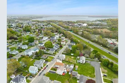 525 Anthony St, Fall River, MA 02721 - Photo 33