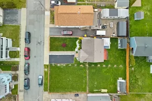 525 Anthony St, Fall River, MA 02721 - Photo 31