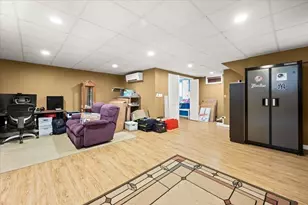 525 Anthony St, Fall River, MA 02721 - Photo 25