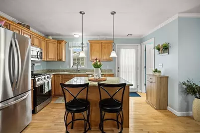 525 Anthony St, Fall River, MA 02721 - Photo 7