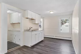 8 Main St, Pepperell, MA 01463 - Photo 5
