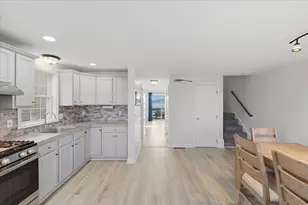 281 Mattakeesett St, Pembroke, MA 02359 - Photo 9