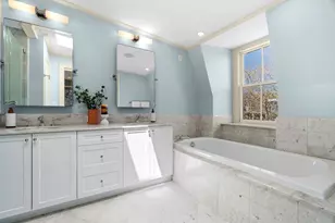 28 Rutland Sq, Boston, MA 02118 - Photo 23