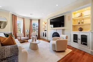 28 Rutland Sq, Boston, MA 02118 - Photo 5
