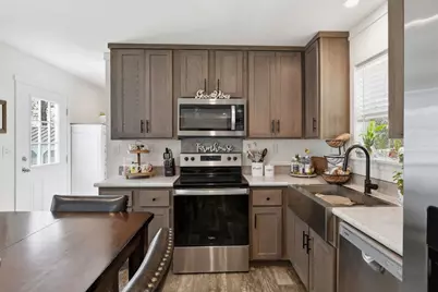 2B Forest Hills Dr, Palmer, MA 01069 - Photo 3