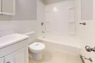 298-300 Meridian St, Boston, MA 02128 - Photo 9