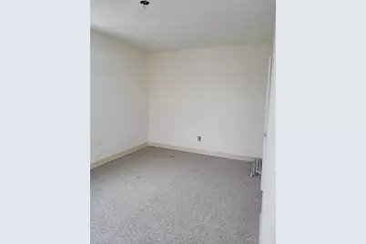 947 River Street #6, Boston, MA 02136 - Photo 5