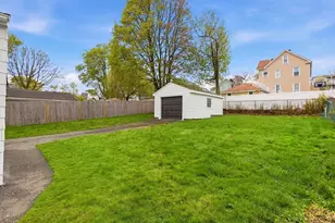 51 Laurel St, Lynn, MA 01905 - Photo 11