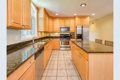 126 Walnut St #0, Shrewsbury, MA 01545 - Photo 5