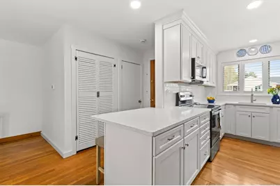 7 Haynes St, Walpole, MA 02081 - Photo 9