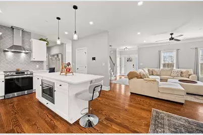 194 Cypress Dr, Brockton, MA 02301 - Photo 17